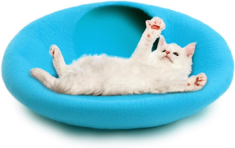 Premium Wool Cat Cave Bed2