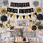 Famoby Happy New Year Banner -02